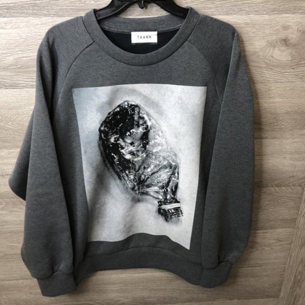 Taakk Medium Grey Water Bottle Pullover Sweatshirt